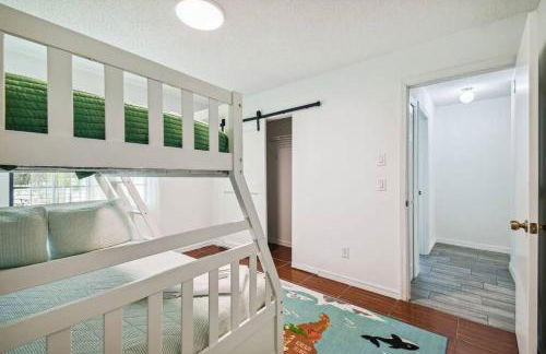 TRANQUILITY! PRIVATE Gated Estate! Boats, RVs OK! Has Separate Apt, Fishing, Hiking, LOW Rates! - Foto 35