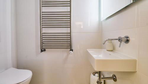 Lovely hugh villa close to beaches up to 10 sleeps - Foto 4