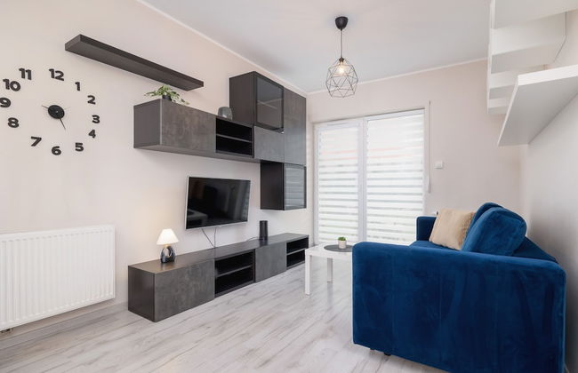 Apartment With Garden by Renters - Photo 20