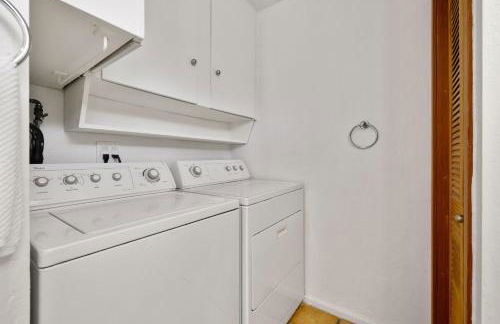 The Ricardo! Mid-Century Villa with Saltwater Pool - Foto 5