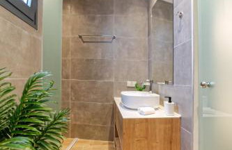 Elegant Roof Deck House with Jacuzzi - Foto 37