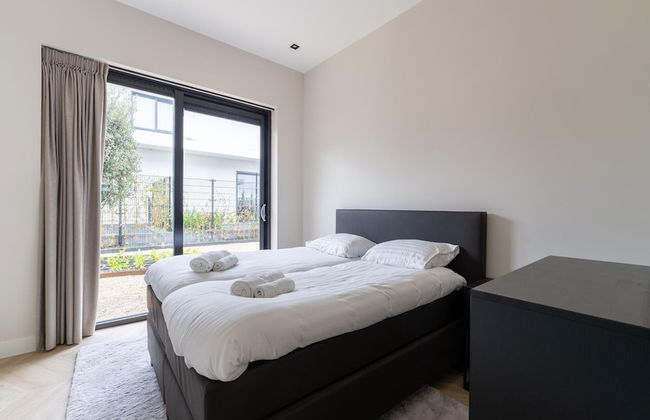 Beautiful Water Villa Near Harderwijk - Photo 5