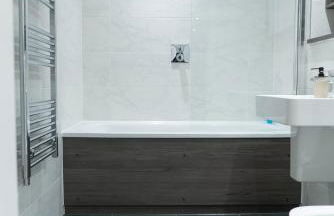 High Rise Apartment in City Centre with Stunning Views - Foto 19