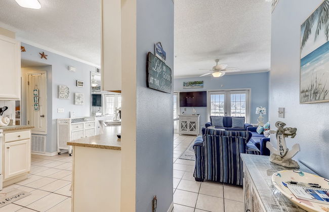 SPC 4133 Beautiful Tennis Court 2 bedroom with free beach set up for 2 by RedAwning - Foto 38