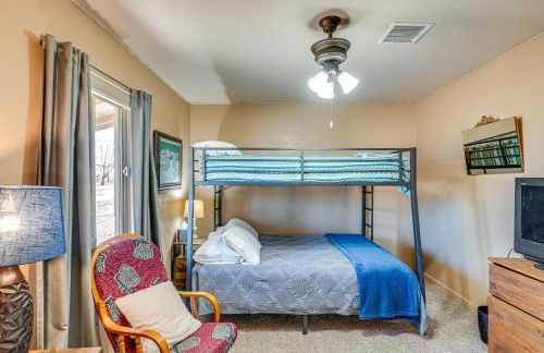 Elfrida Home with Yard and Fire Pit 14 Mi to Wineries - Foto 14