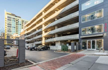 Free parking Gym & Pool Downtown at CityWay - Foto 50