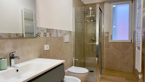 Residence Casa Palmira - Modern Apartments Near Sacro Cuore Hospital - Valpolicella - Foto 3, Shower
