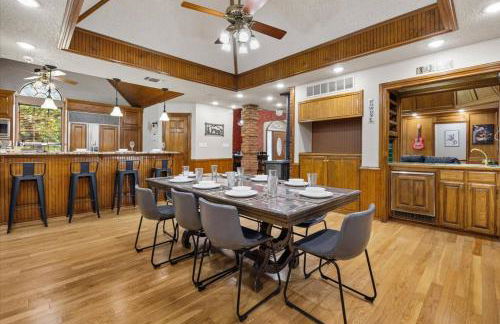 Texas Country Oasis | Near Stockyards & Arlington - Photo 10