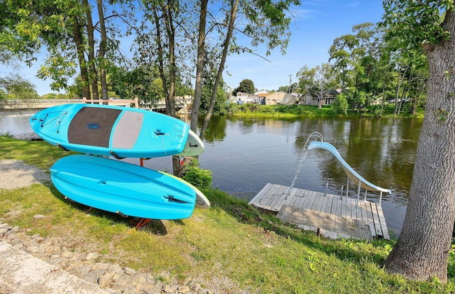 The Waterfront - Waterslide Game Room Sleeps 26 - Foto 72