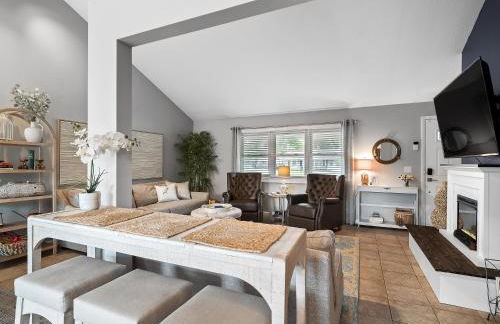 Lake Cottage with Hot Tub and Game Room - Foto 13