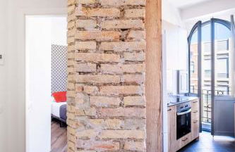 BrightHouse with Warm and Friendly Vibes - Photo 13