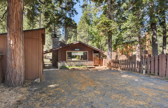 Elm Street Getaway Sleeps 8! - Foto 31