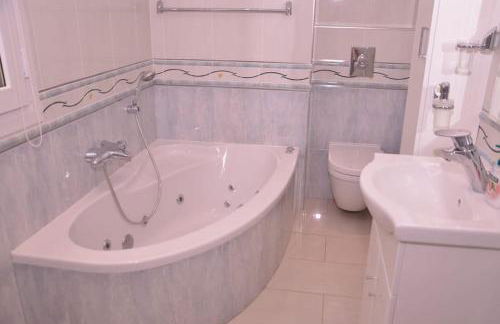 Villa Lumi - Photo 10