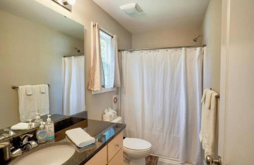 Modern 3Bedroom Duplex with Kitchen, WiFi and Free Parking Kannapolis - Photo 41