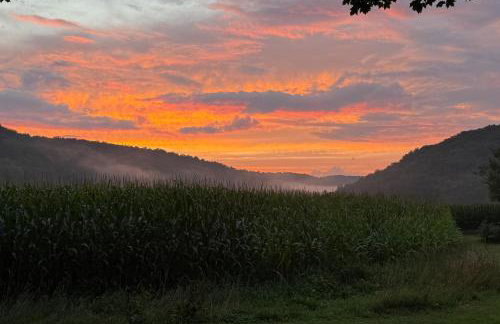 Restored Vermont Home and Cooks Country TV Set - Photo 5