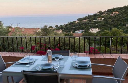 Provenzalische Villa l'Équilibre - mit Meerblick und privatem Pool by Riviera HomeLife - Foto 8