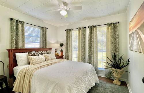 Newly Renovated Home - Sleeps 10 - Foto 9