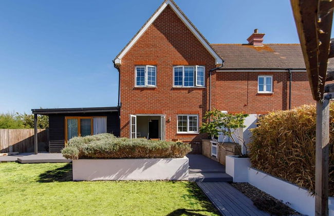 Newly Refurbished Seaside Escape - 5 Mins to Beach - Foto 47