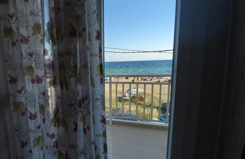 Breeze - Cozy Beachfront Lux Apartment - Listen Piano & the waves - Foto 3