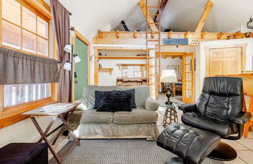 Cabin-Style Ski Home in Minturn with Private Deck - Foto 16