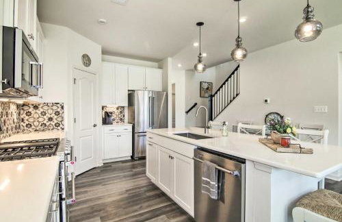 5 Mi to Beach and Pool Access Bishops Landing Home - Foto 6