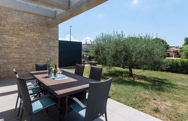 Modern Villa With Pool, Covered Terrace and sea View - Foto 19