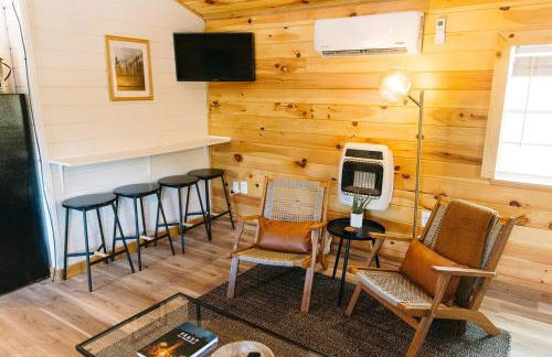 "Cozy Dumplin" - Warm & Modern Stay in RRG/Auxier - Foto 21