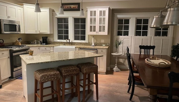 Lake Effect 3BR Home Steps to Everything 27 - Foto 5, Cozinha privada