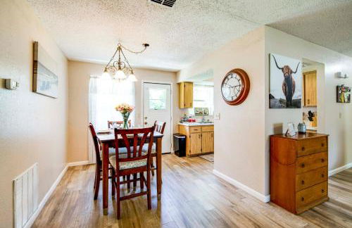 Explore Weeki Wachee Springs Pet-Friendly Home - Foto 6