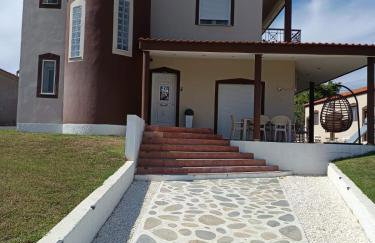 FG Home Rental Vila & Apartments - Foto 2