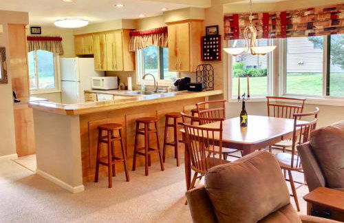 G4 Modern home with AC within walking distance of golf course and Mt Washington Hotel - Foto 3