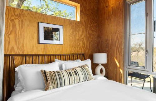 Luxury Riverfront Retreat - 6 Cabins - Private Pool - Photo 61