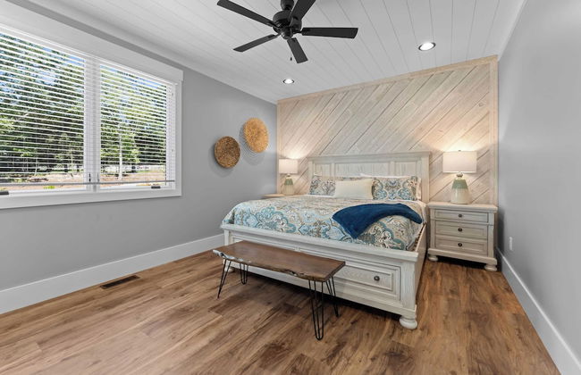 Blue Heron by Avantstay Lakefront, Dock, Pool, Theater Sleeps 22 - Foto 37