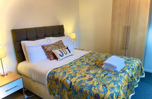 Charming Home in Wellingborough - Photo 12