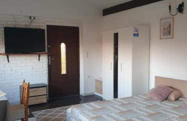 Domek w Zaciszu - Foto 2