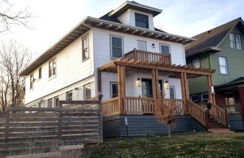 Spacious 5BR/5.5BA Near Plaza & Museum - Photo 5