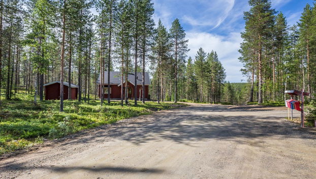 Lemmenlaakso - Foto 2, Inside other