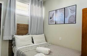 Stúdio Completo com Ar e wifi rápido em itapuã - Foto 2