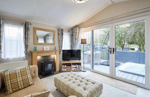 Country Cabin with Hot Tub - Foto 11