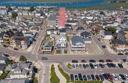 Steps to Beach Fully Renovated Sleeps 6 - Photo 27