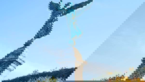 Statue de l'ange dans le quartier du Plateau Mont-Royal