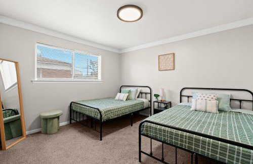 Charming Home Near Target and Parks 2 Bathrooms - Foto 42