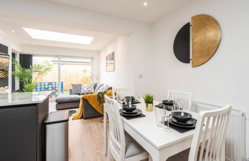 Dazzling & Modern 4bd - Coop LIVE - Etihad - Parking - Foto 26