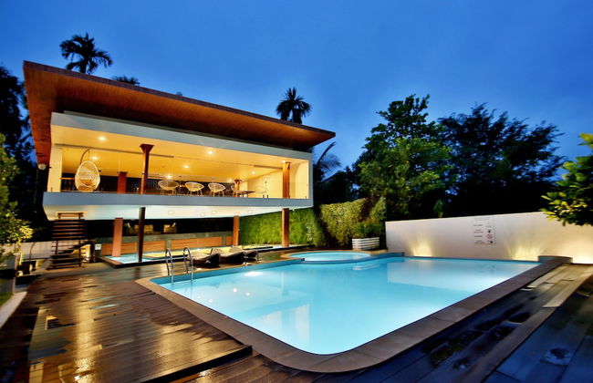 Le Villagio Resort & Domes - Photo 42