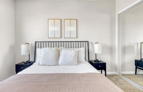 Woodland Hills 2BR w Pool Gym nr Warner Center LAX-699 - Foto 9