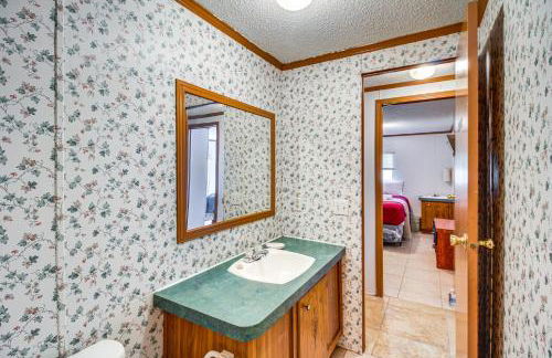 Valley View Lodge Rural Home in Bridgeport! - Foto 19