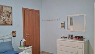 Casa Vacanze Donna Manu- Centralissima Tra Stazione Centrale ed Aeroporto - Foto 4