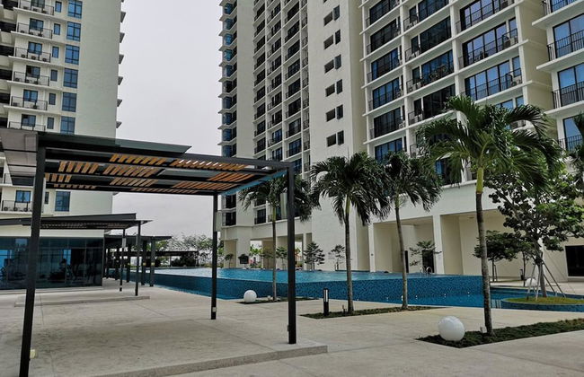 Machome GuestHome at Trefoil Setia City - Foto 8