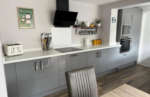 Homely house, foot of Snowdonia with private parking - Foto 8