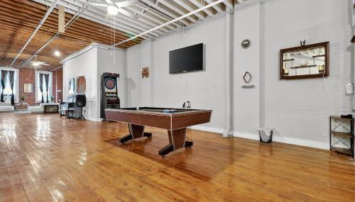 Huge 'MAN CAVE' 2 mins from Downtown Detroit apts - Foto 5